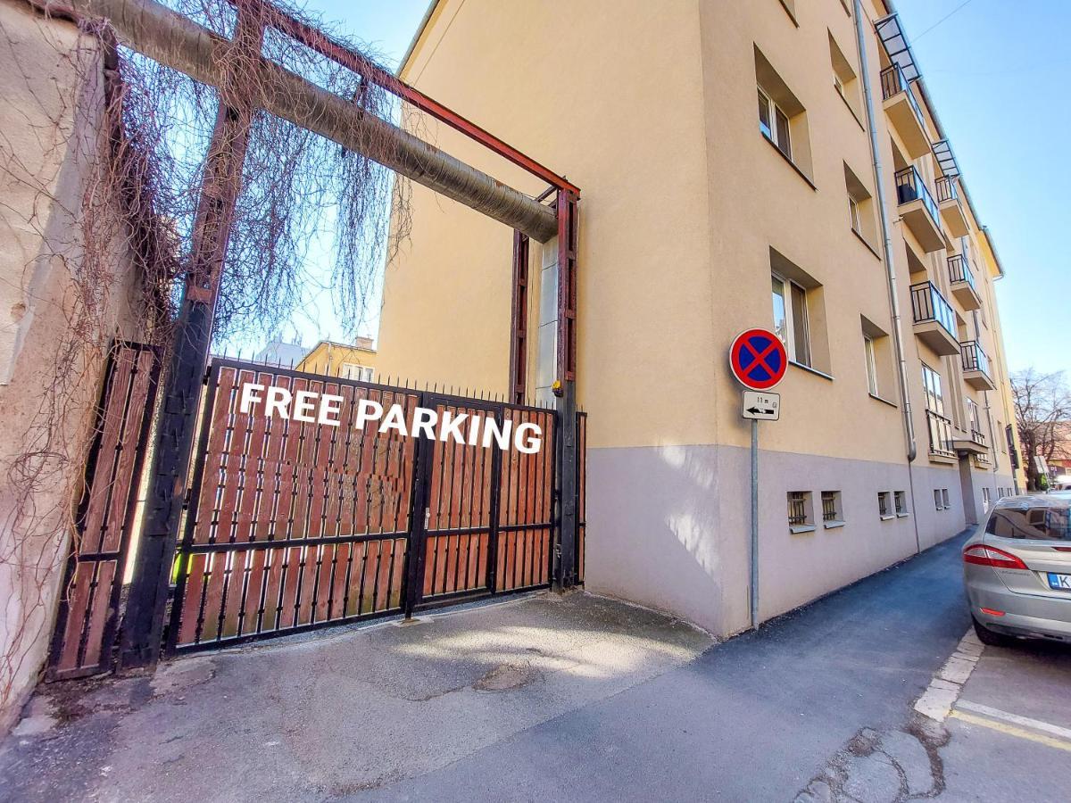 Podtatranskeho Old Town Kosice Apartamento Exterior foto